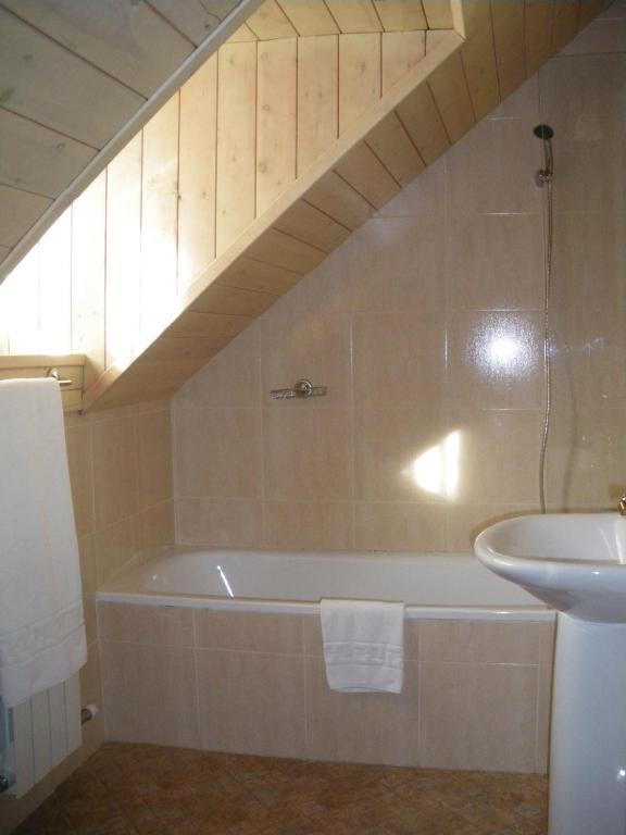 Hostal Nau Pradets Вьелья Экстерьер фото
